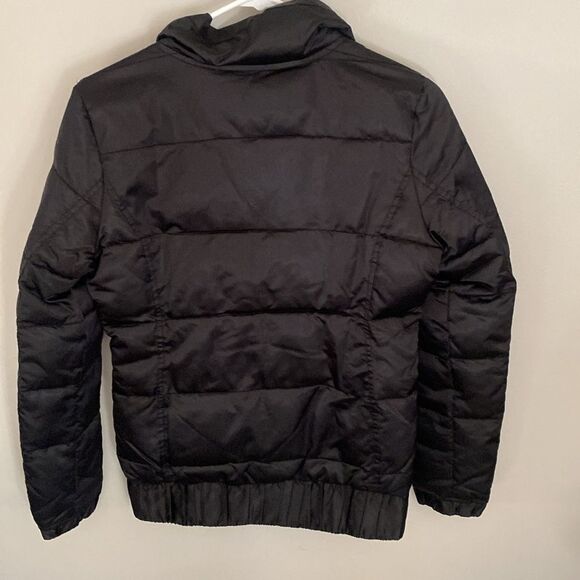 Levi's Women's Black Puffer Jacket Vintage - Picture 4 of 7